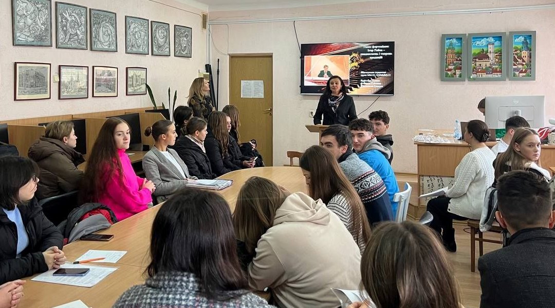 Вступне слово Ярослави Топорівської.jpg